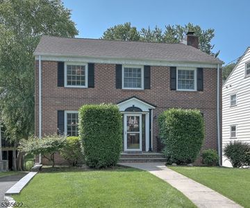 42 Greenwood Dr, Millburn, NJ, 07041