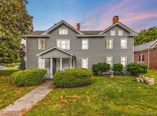 277 Steamboat Rd, Irvington, VA 22480