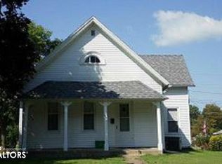 1621 S 10th St, Burlington, IA 52601