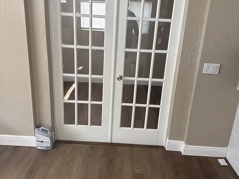 610 Plum Ln — Photo 1