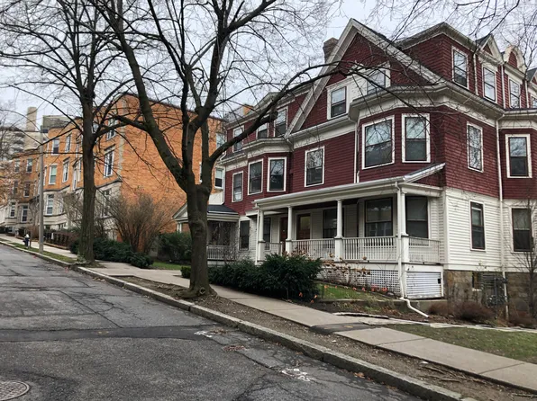 15 Fairbanks St #2, Brookline, MA 02446