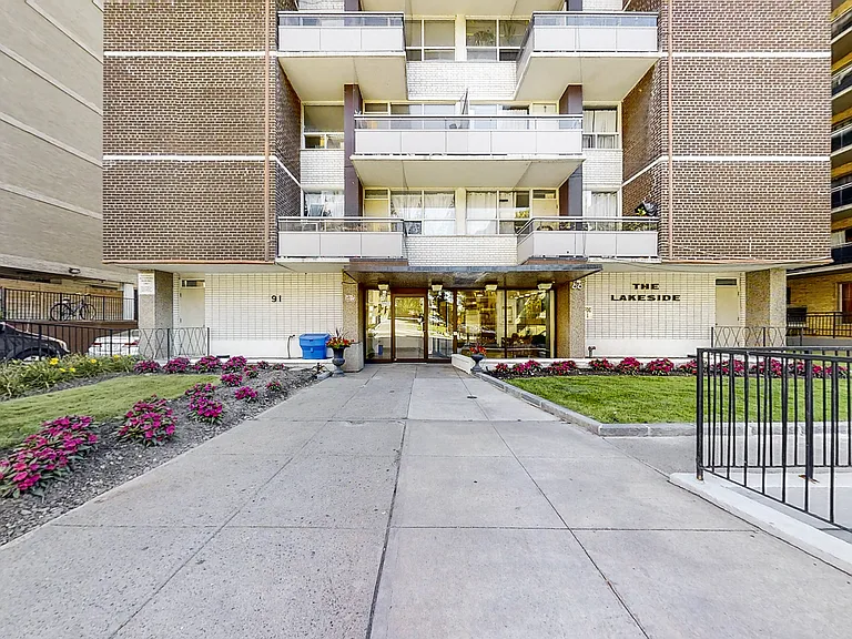91 Jameson Ave — Photo 35