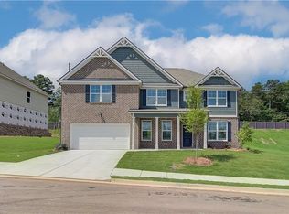 1054 Georgian Point Dr, Lawrenceville, GA 30045