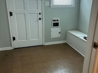 3203 SW 8th Ave, Topeka, KS 66606