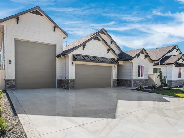 9927 W Sunberry Ct, Star, ID 83669