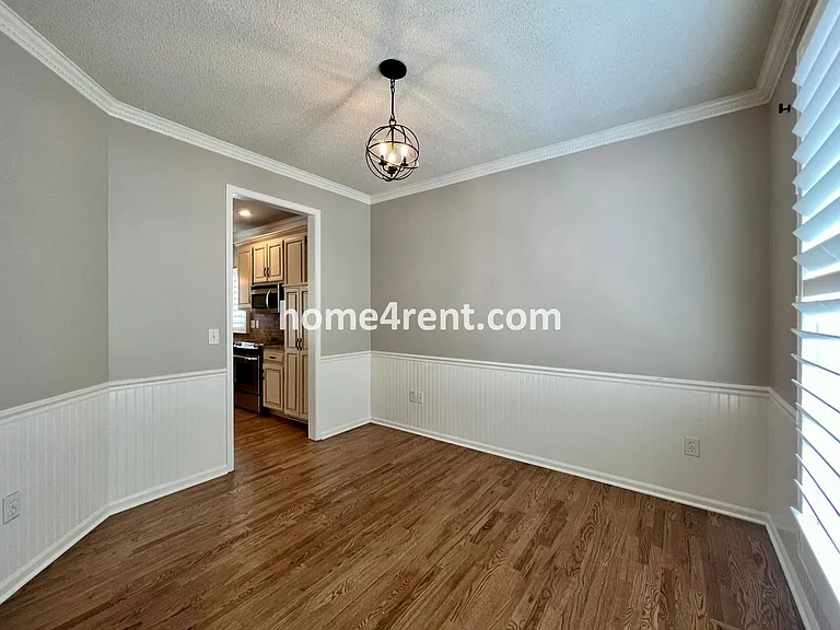 14068 W 147th Pl — Photo 3