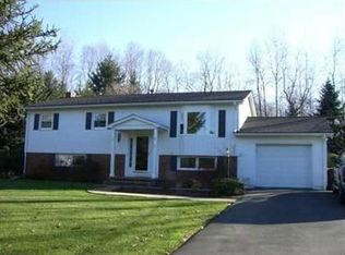 22 Birch Dr, Greenville, PA