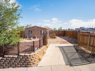 717 Garfield Ave SE, Albuquerque, NM 87102