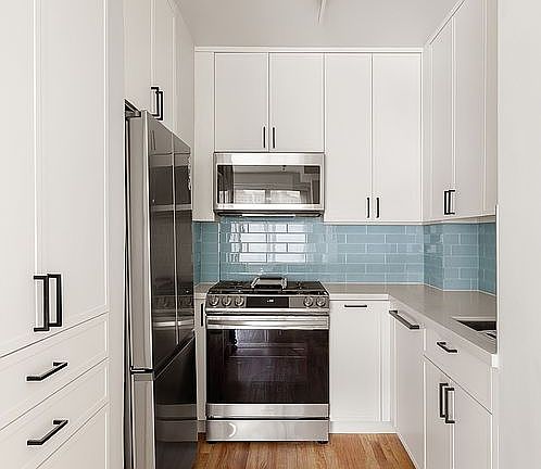 4th image of 7 E 14th St APT 20C
