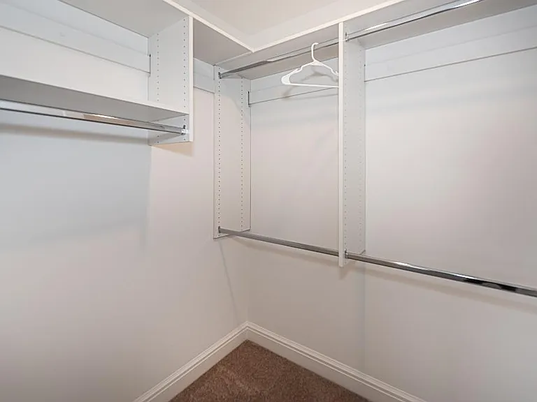 7488 Gramercy Cir — Photo 39