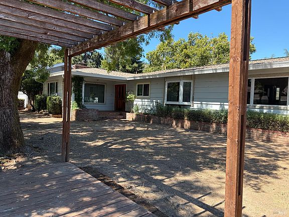 5th image of 488 Haehl Street