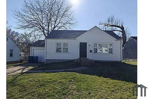 2446 Wieck Dr Photo 1