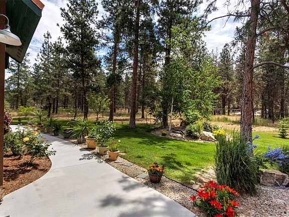 4th image of 3229 Lupine Ln
