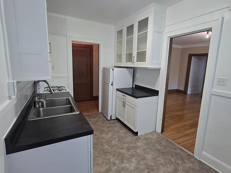 1 bed, 1.0 bath, 700 sqft, $1,195 — Photo 4
