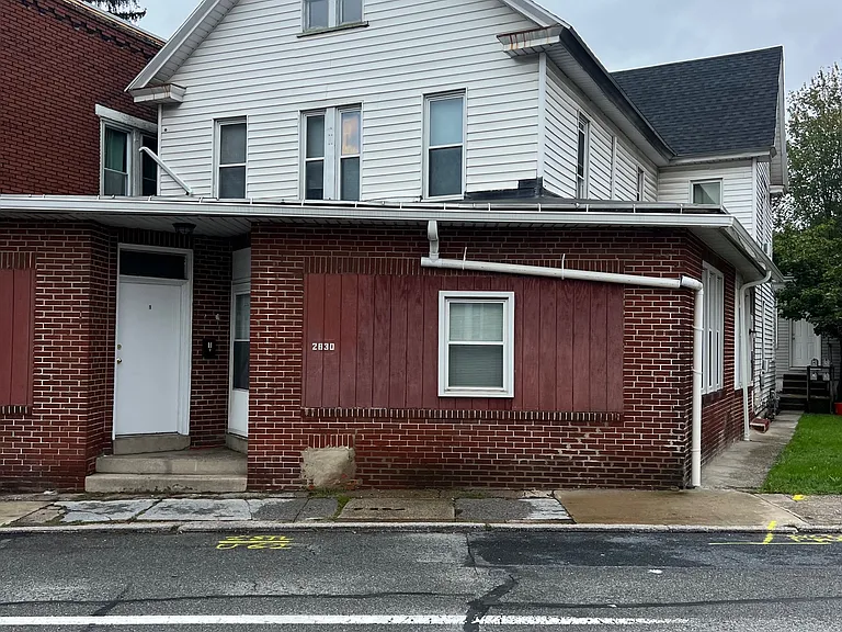 2630 Walnut St #5 — Photo 8
