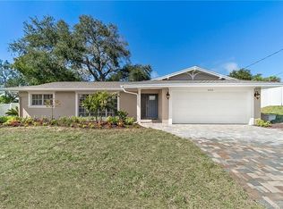 3953 McKay Creek Dr, Largo, FL 33770