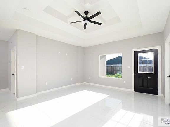 3rd image of 451 Tamarindo Ln