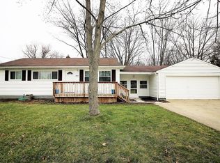 2412 Samira Rd, Stow, OH 44224