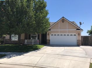 828 Mammoth Cir, Tulare, CA
