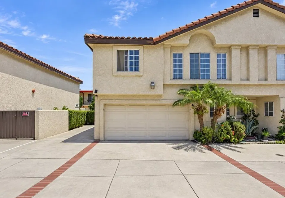 9333 Elm Vista Dr