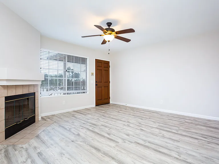 4163 Cleveland Ave #6 — Photo 3