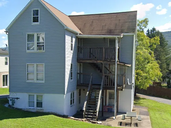 422 High St APT 2, Lock Haven, PA 17745