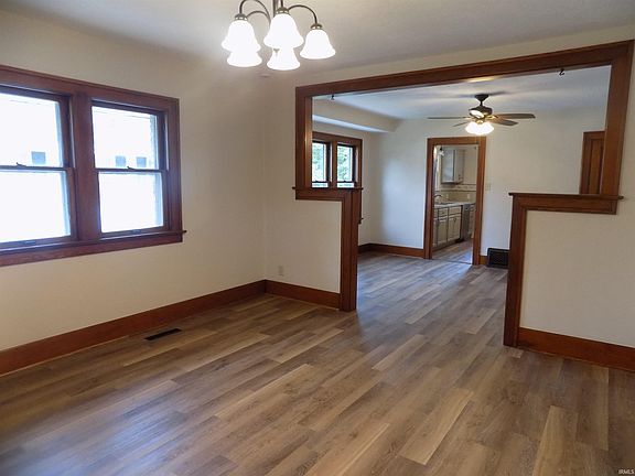4th image of 1211 Bower St