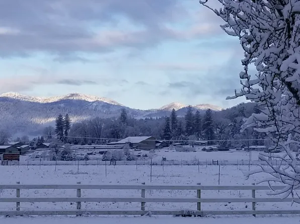 5353 Lower River Rd, Grants Pass, OR 97526