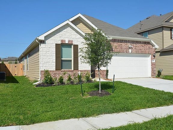 3rd image of 14707 Cypress Creek Landing Dr