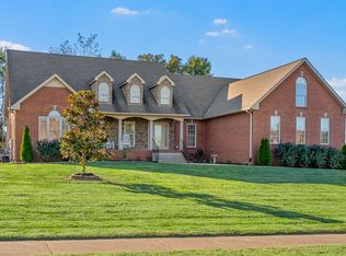 185 Plantation Dr, Pleasant View, TN 37146