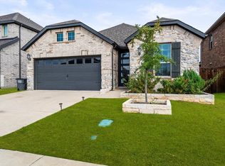 7114 Running Iron Trl, Sachse, TX 75048