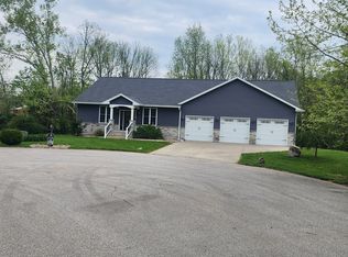 5415 S Chalmers Ct, Bloomington, IN 47403