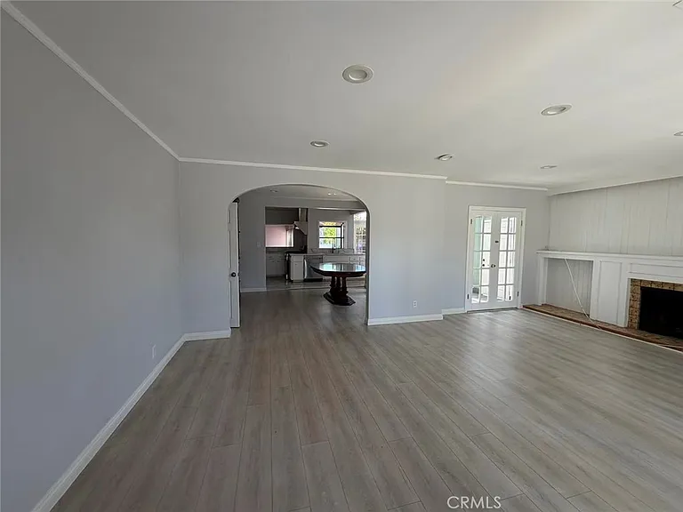5738 Agnes Ave — Photo 5