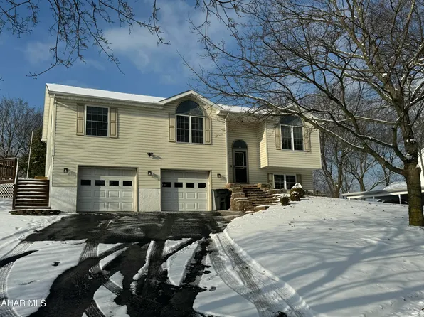 1201 N 6th Ave, Altoona, PA 16601