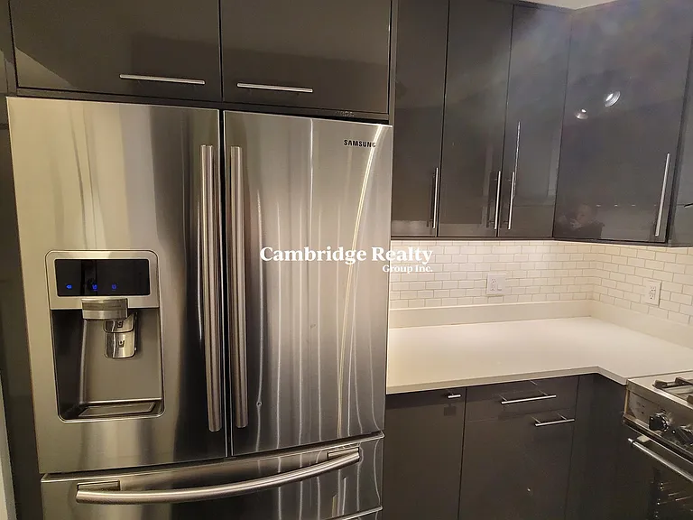 33 Pond Ave #924T — Photo 4
