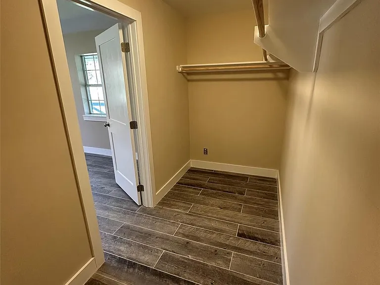 680 Mockingbird Hls — Photo 16