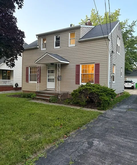 1377 Broadway Ave — Photo 17