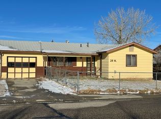 28 W Riverbend Rd, Casper, WY 82604