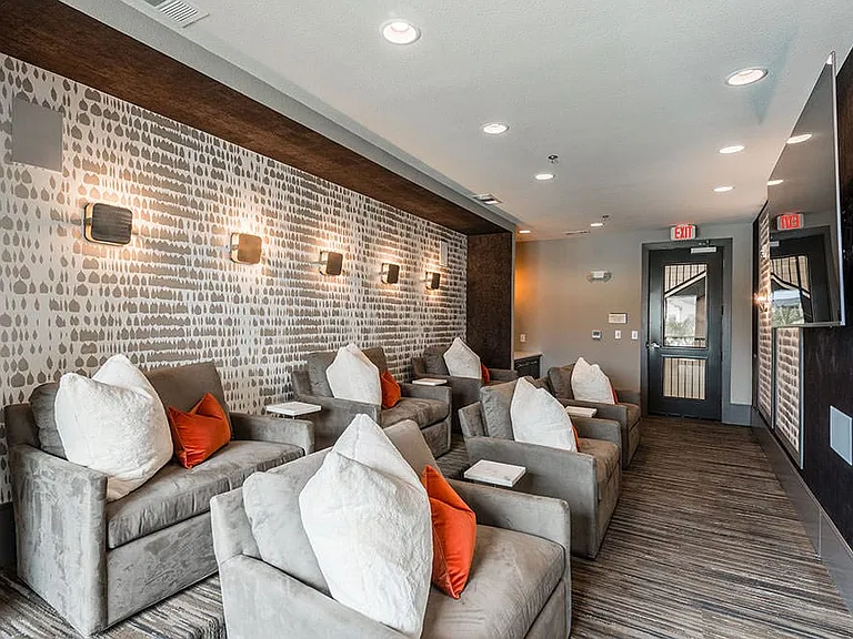 Cortland Luxe Shadow Creek — Photo 27