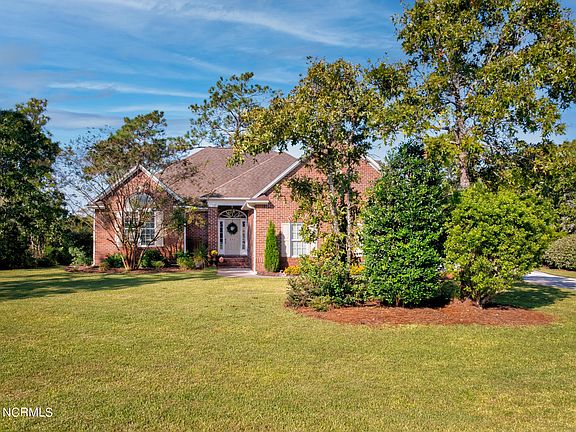 3rd image of 511 Scrub Oaks Dr