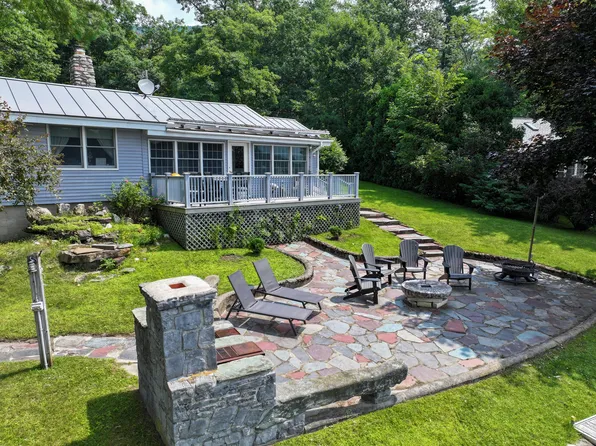 2086 Lake Dunmore Rd, Salisbury, VT 05769
