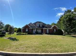 1861 Shadow Bend Ln, Auburn, AL 36830