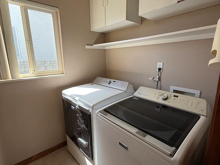 725 Pennington Dr — Photo 8