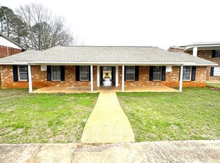 208 Cloverleaf Dr #6, Athens, AL 35611