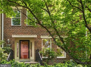4909 Cloister Dr, Rockville, MD 20852