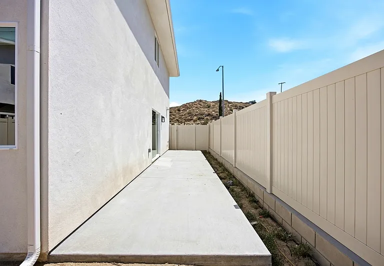 9092 Los Coches Rd — Photo 12