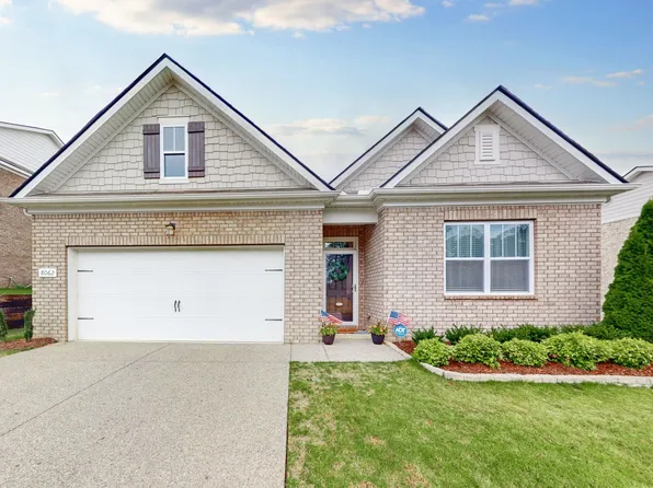 8062 Forest Hills Dr, Spring Hill, TN 37174