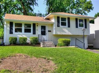 7631 NE 51st Ter, Kansas City, MO 64119