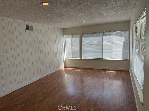 4th image of 3427 Delilah St