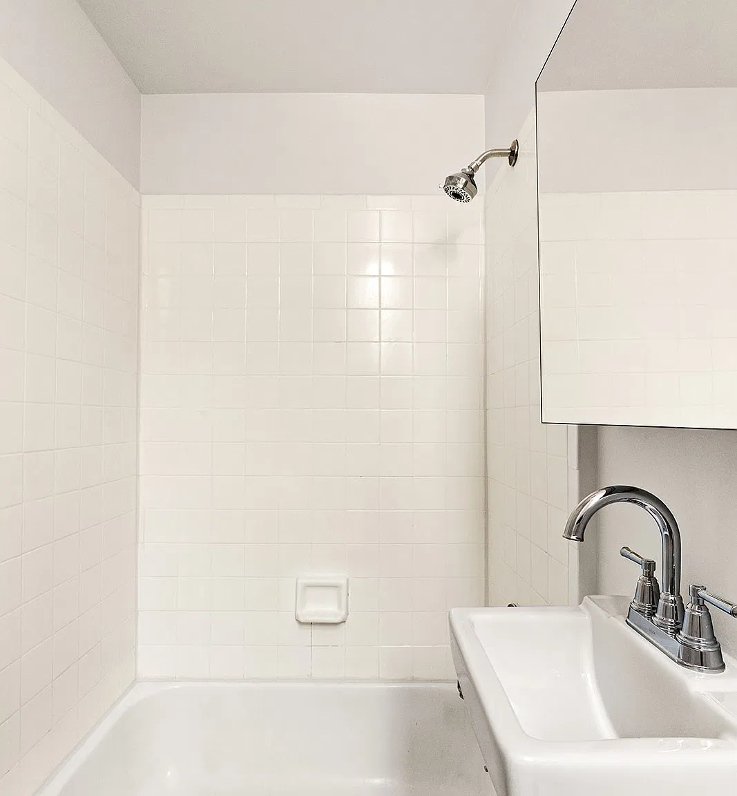 451 Graham Avenue — Photo 4